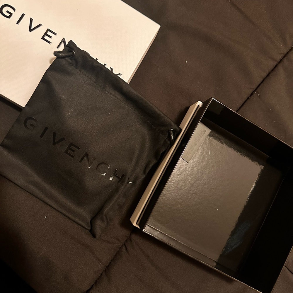 Gift box - Picture 3 of 3